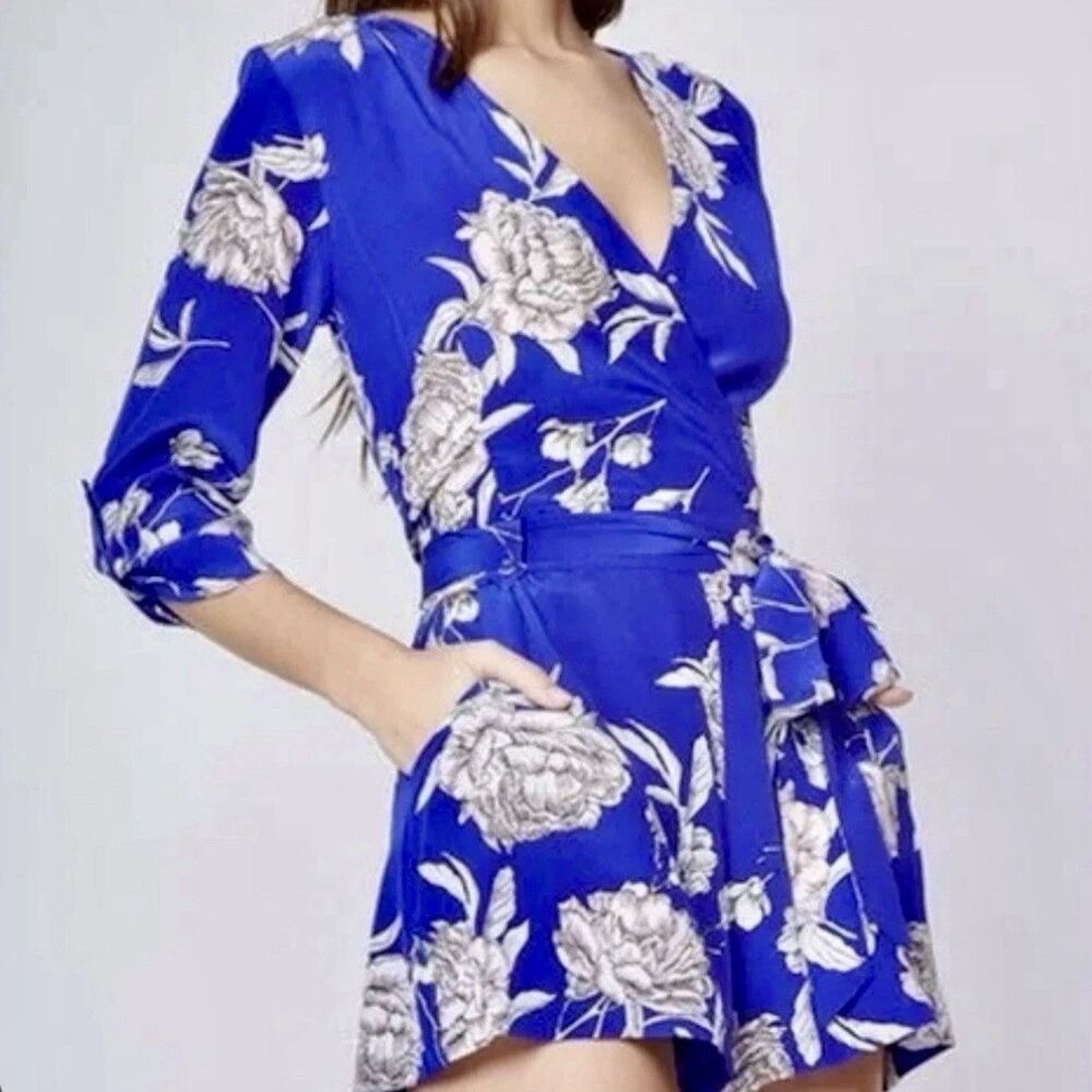 Yumi Kim Liz Silk Romper Tahiti Sunrise Royal Blue Floral Print Size Medium